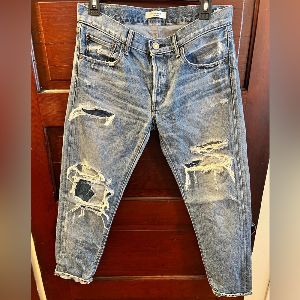 Moussy Vintage Distressed Boyfriend Jeans